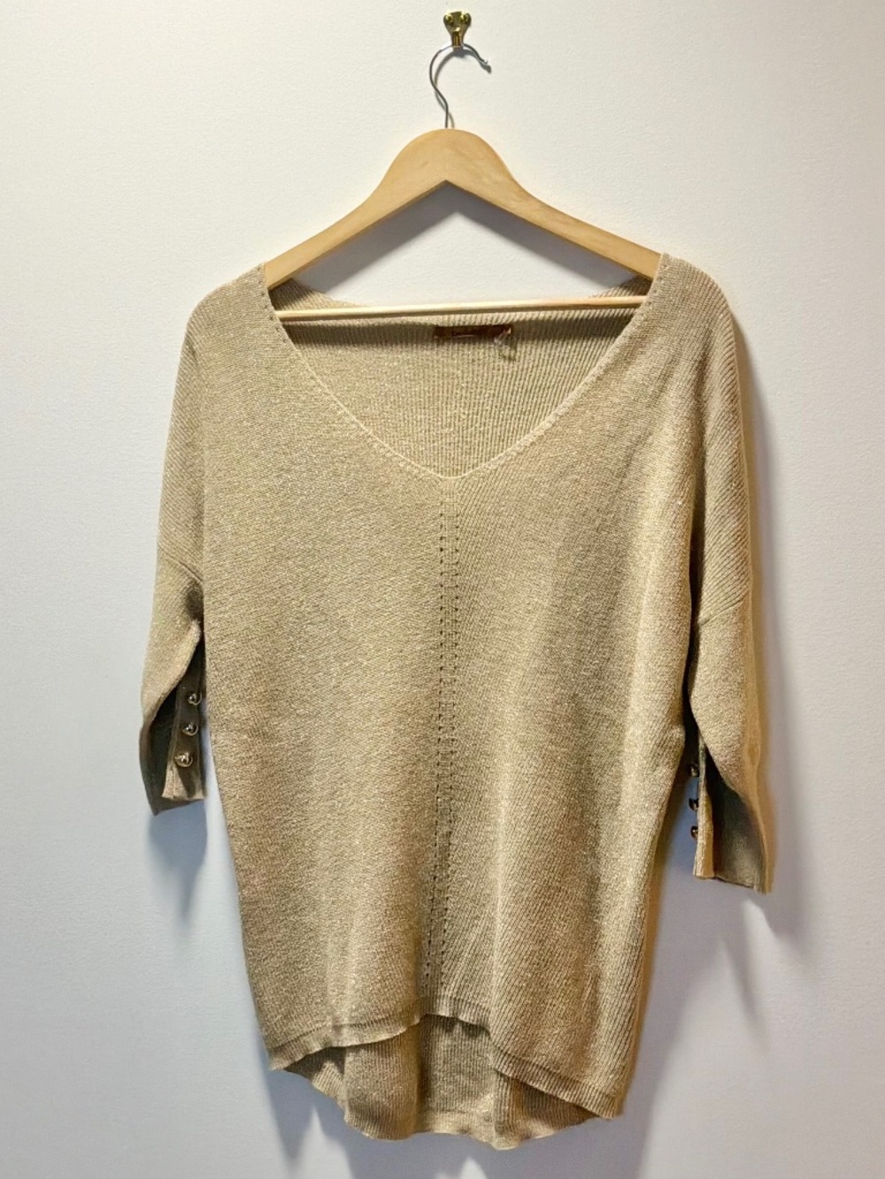 Belldini Gold Shimmer V-neck Sweater High-Low Knit Top Cream Medium.